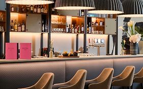 Mercure Geneva Airport